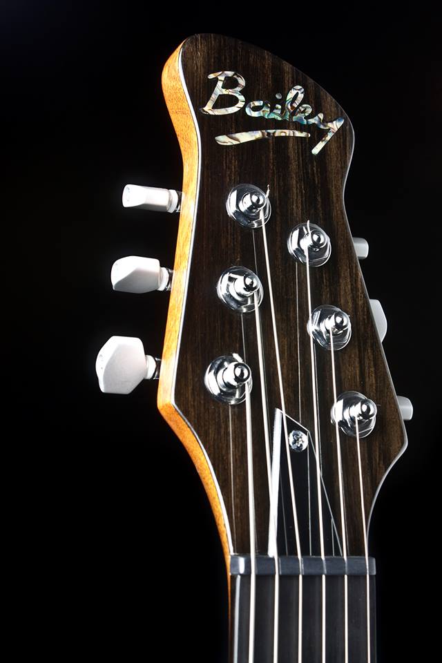 Bailey Logo in Paua Abalone